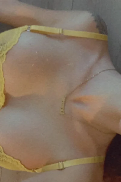 Iraqi Confident  Amira Brie Onlyfans Nude Slut