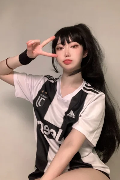 Cosplayer Slutty Babe Evawxsh Onlyfans Pic SEXY PIC