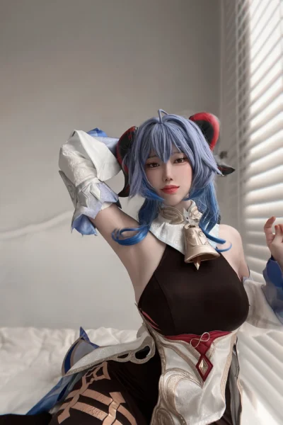 Gorgeous Asian Evawxsh Nude Pics