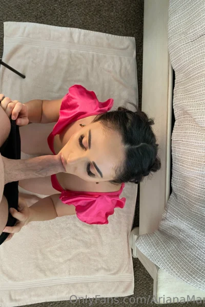 Slutty Bitch Ariana Marie Leaked Pic