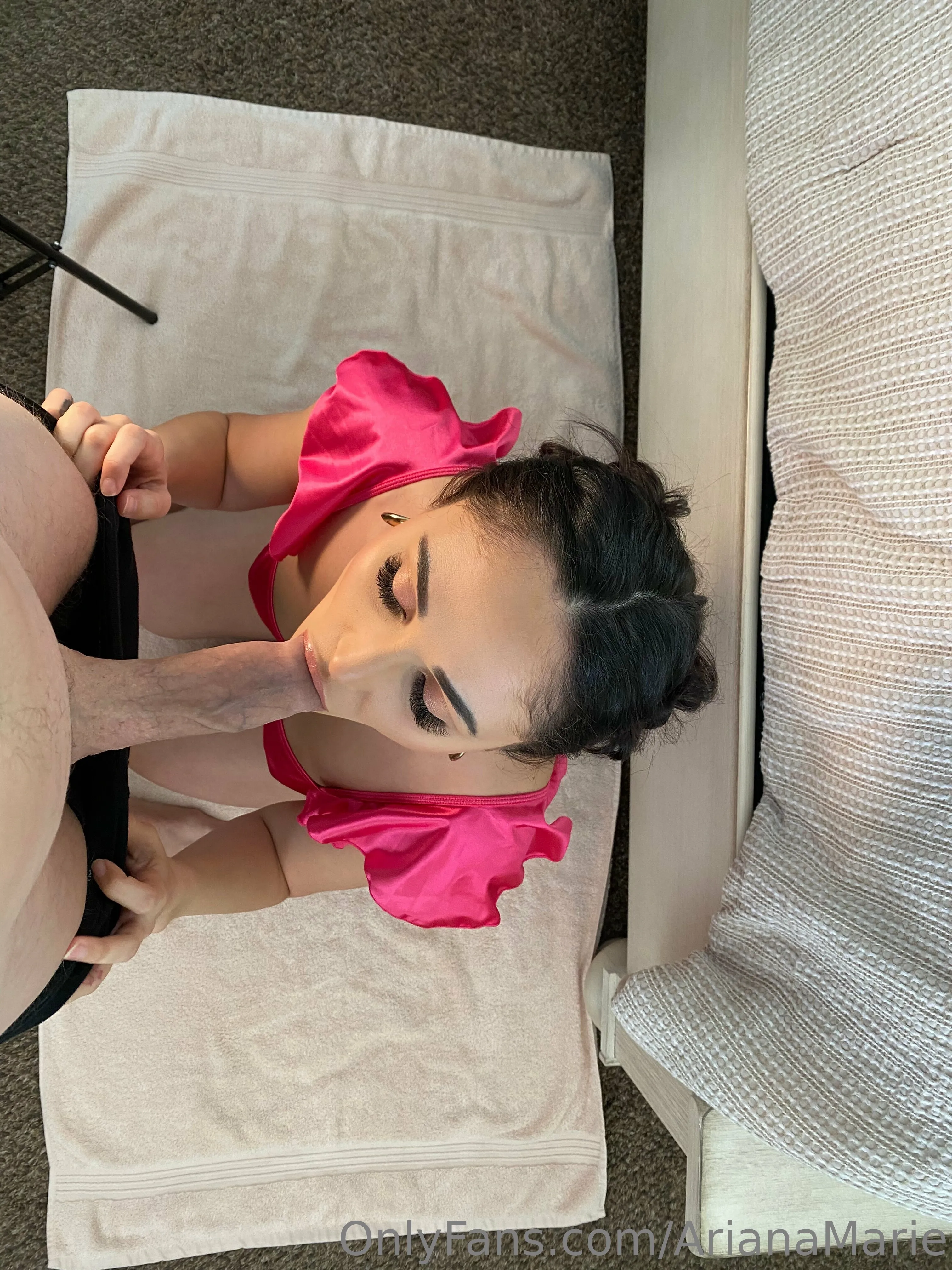 slutty bitch Ariana Marie leaked pic