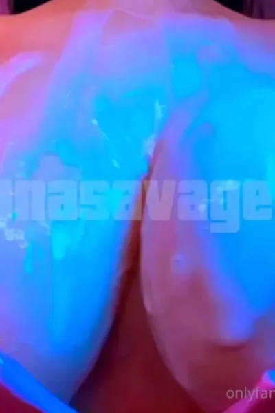 Thick BABE Ginasavagex Nude Videos