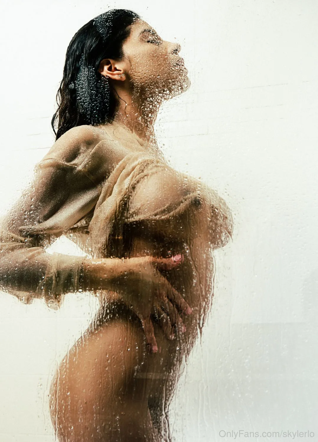 American Devoted Skylerlo sexy pic