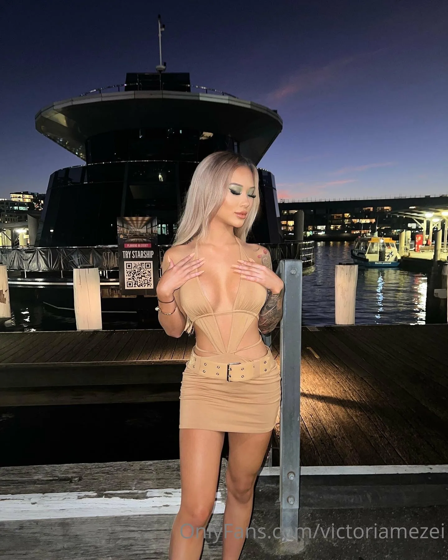 BABE whore victoriamezei leaked nudes