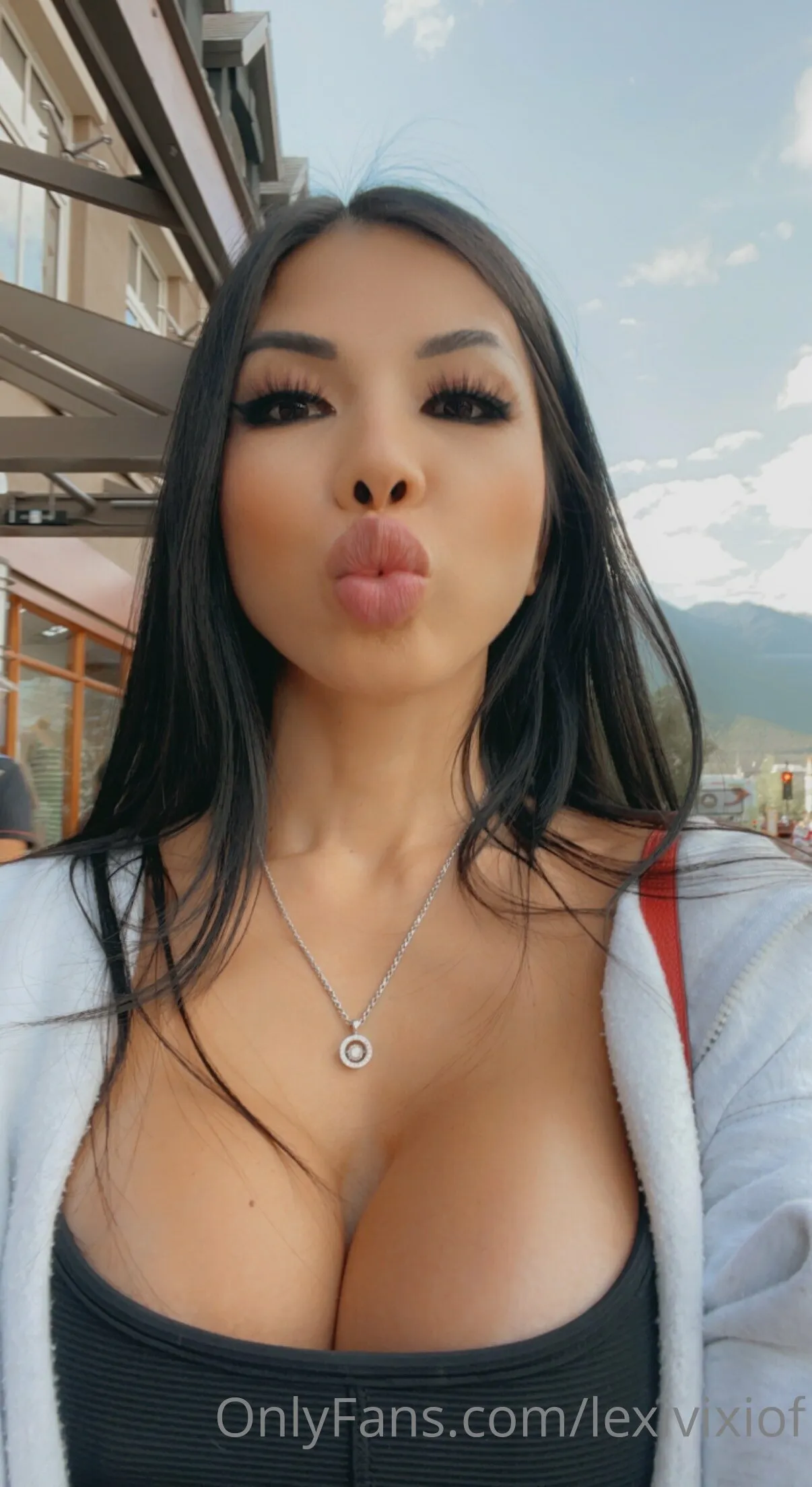 bimbo LexiVixi sex