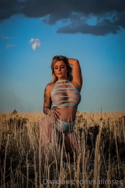 Bimbo Camhoe Kali Roses Sextape NEW