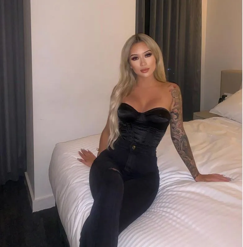 perky tits Adventurous victoriamezei sex hottest babe