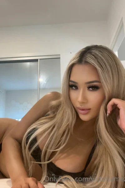 Perky Tits Cum Dumpster Victoriamezei Nude