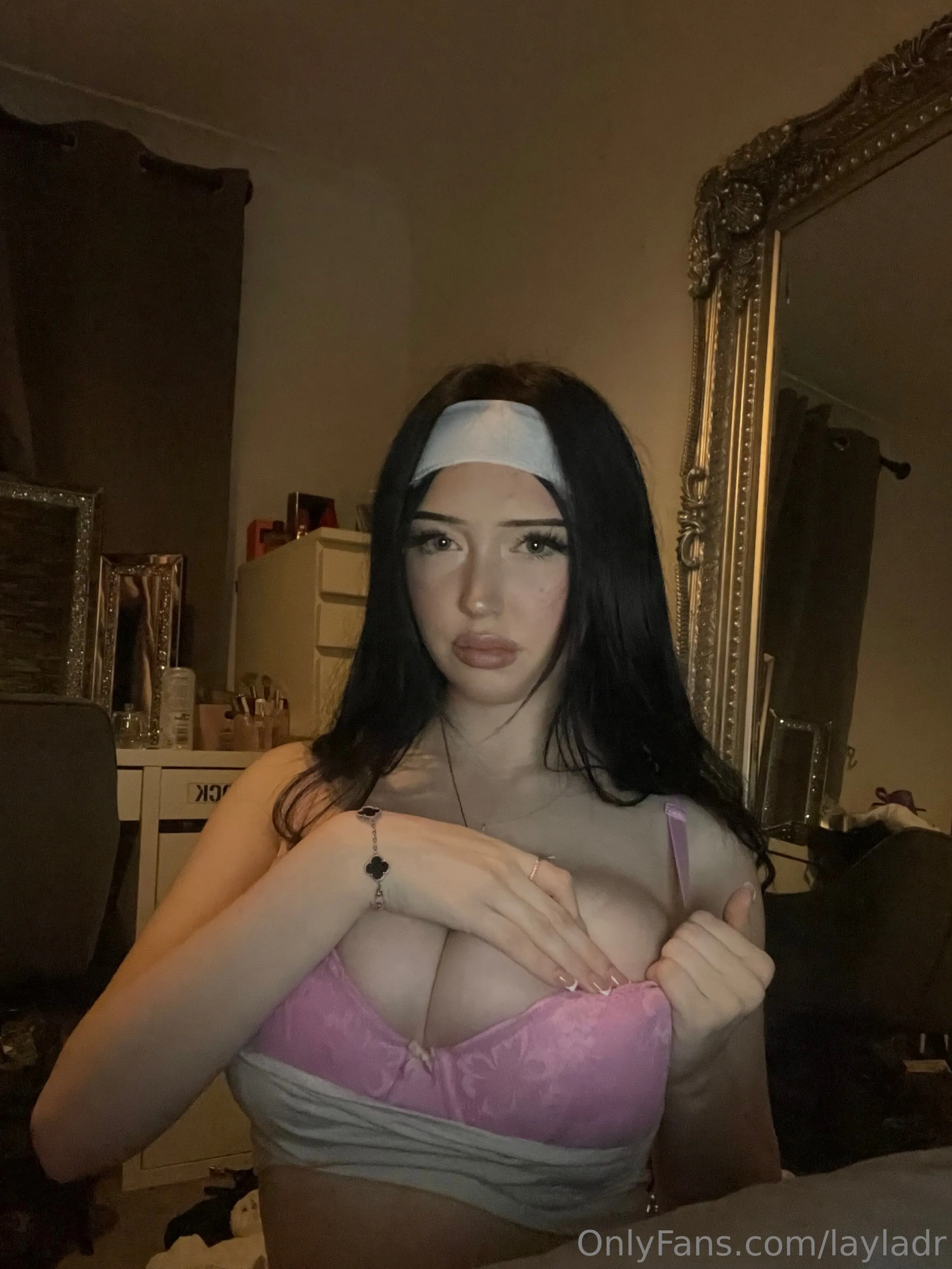 pornstar white Layla Dream sexy pic