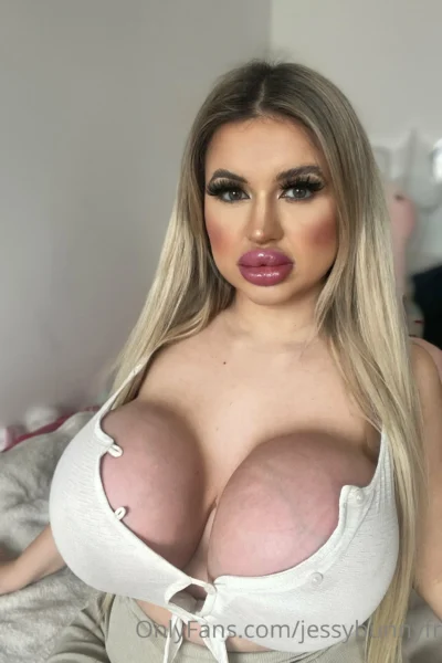 Whale Authentic Jessy Bunny Erome