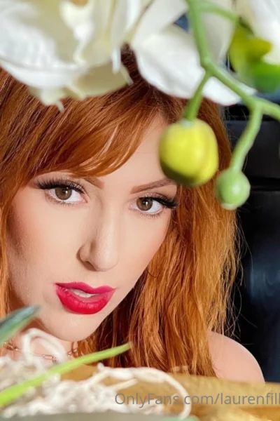 Enigmatic  Lauren Phillips Sexy Pic