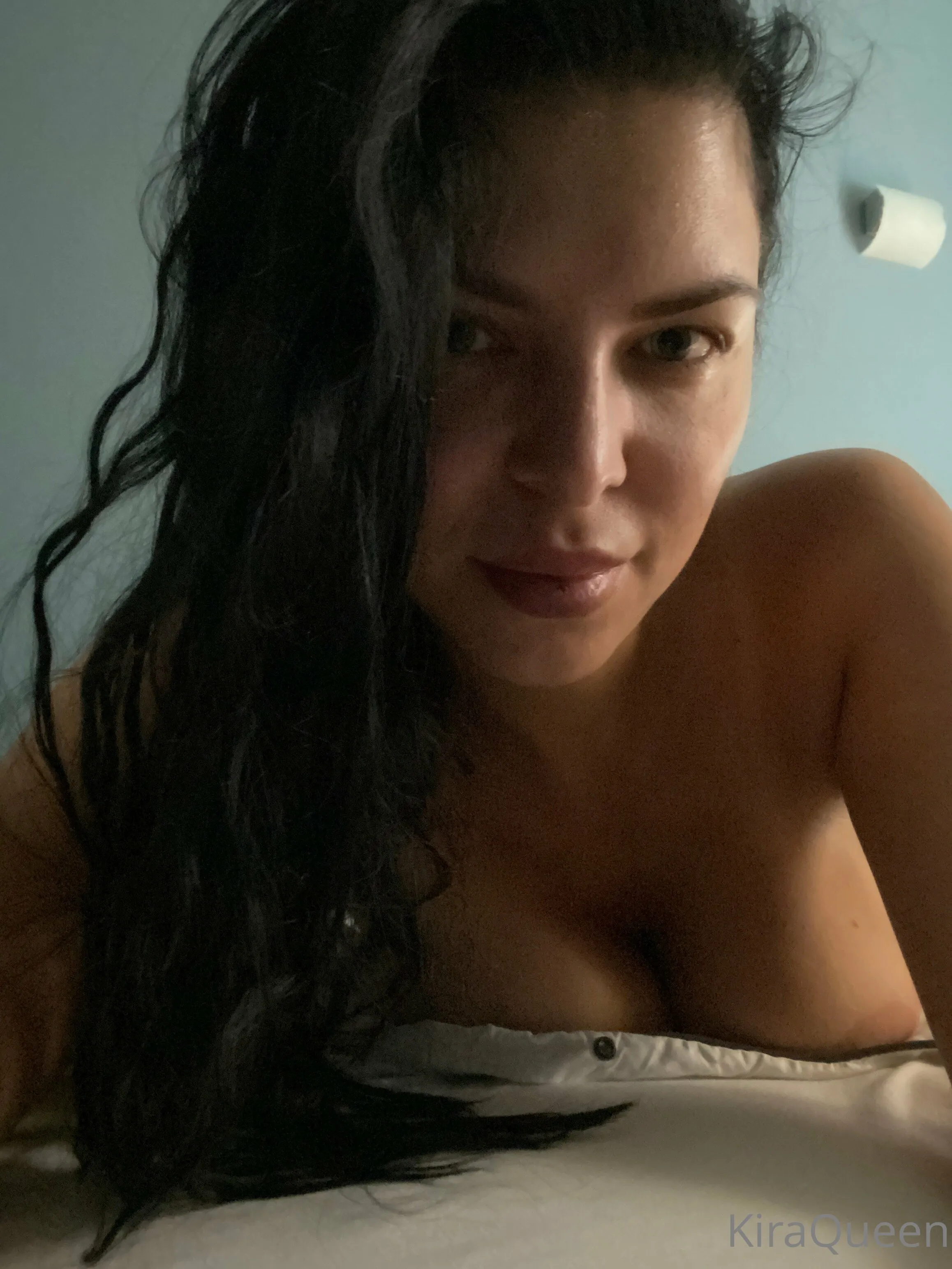 MILF impressive Kira Queen pic leaks new