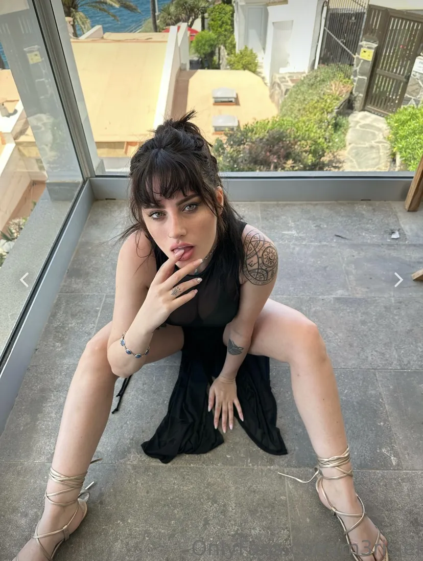 OF GIRL adult model Merisiel Irum nudes free hottest babe