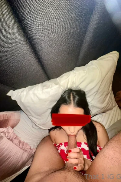 Big Tits Pornstar That1iggirl Nude