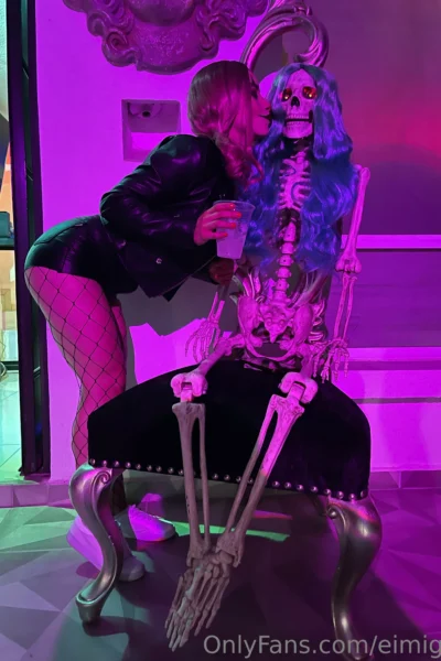 Cum Dumpster Eimigirl Naked Pics WOW