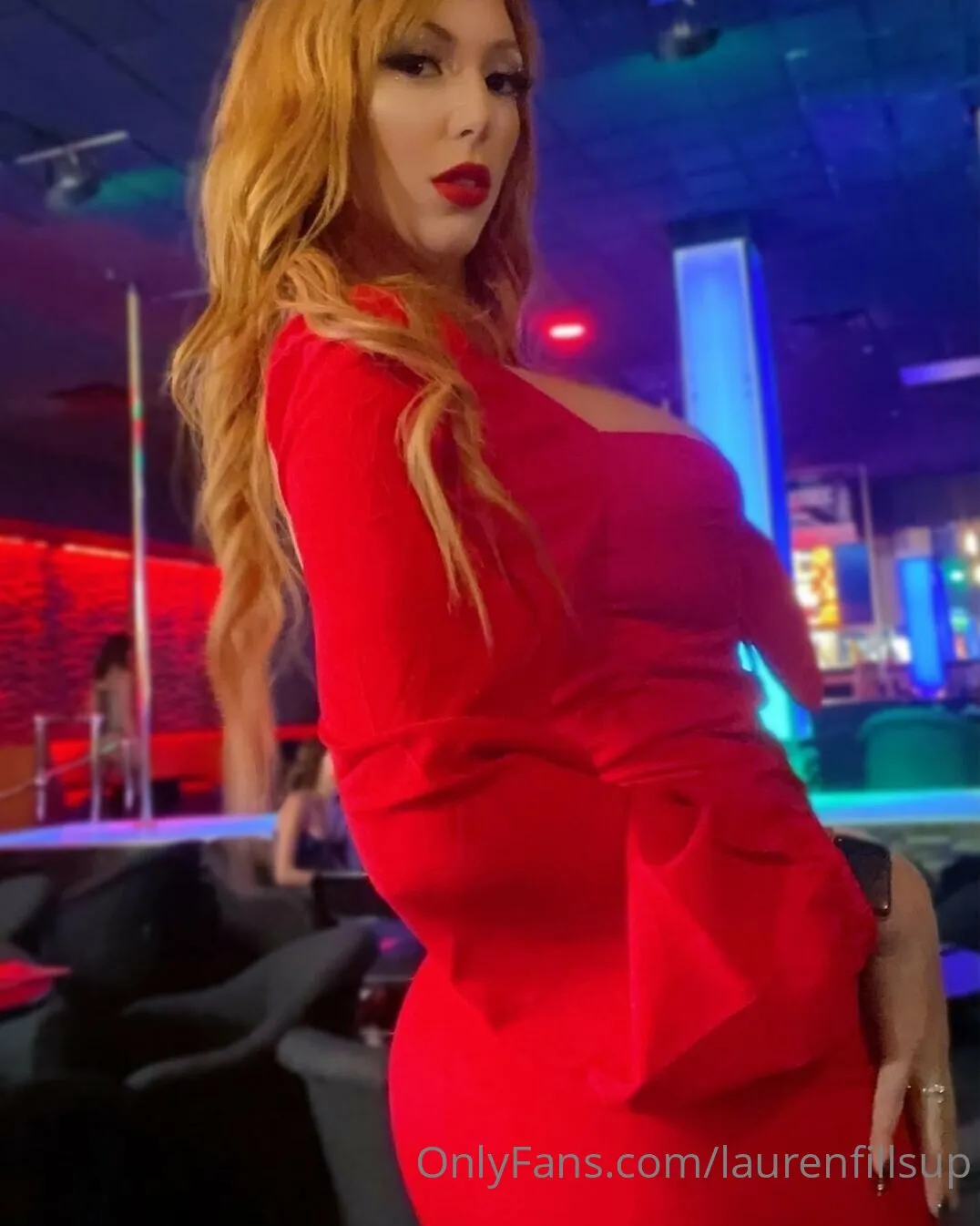 e girl Lauren Phillips onlyfans pic EPIC