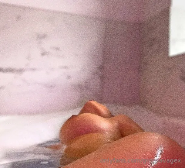 massive tits shy Ginasavagex nude videos