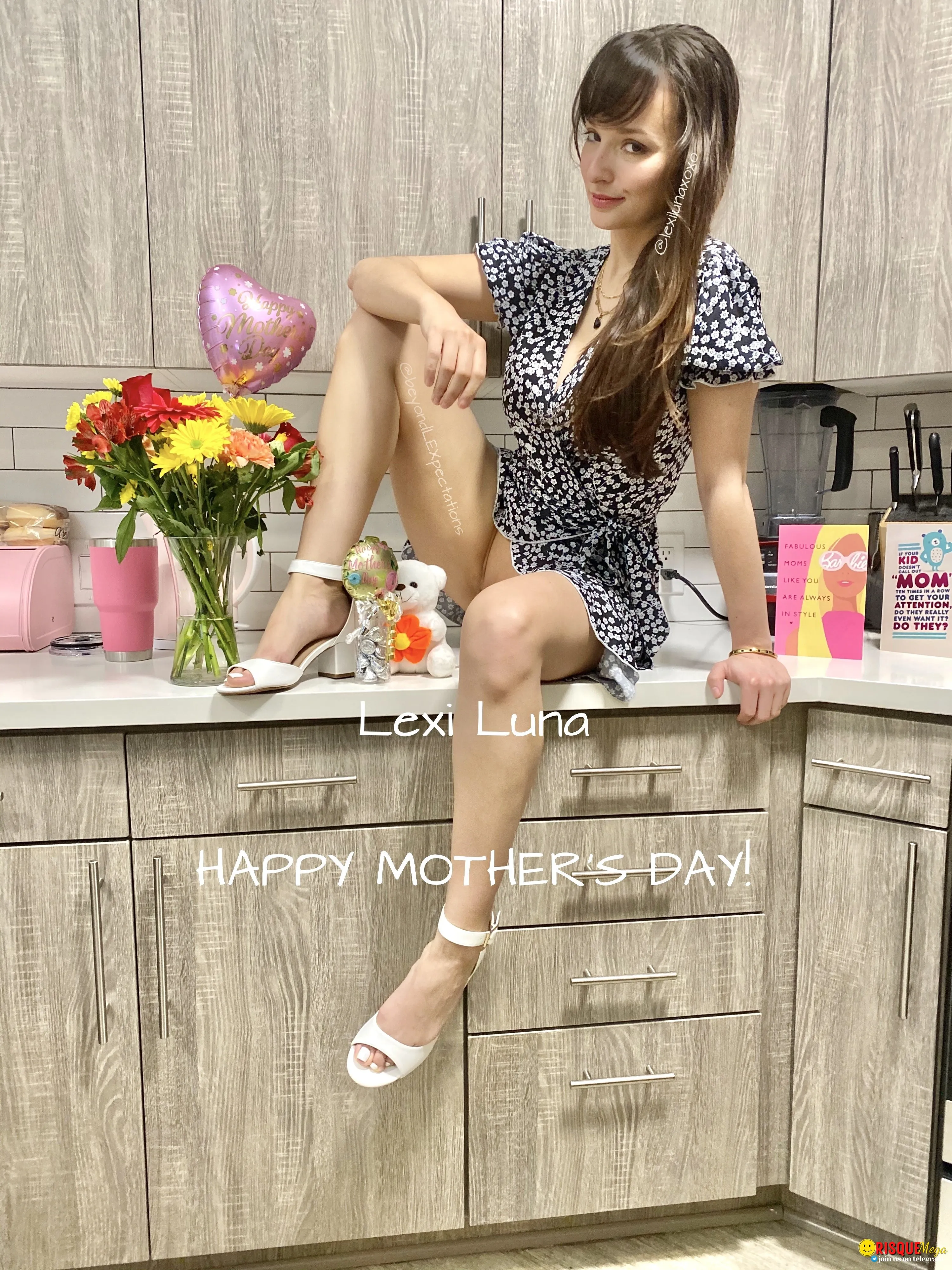 Slutty Babe Lexi Luna Nude 1 slutty babe Lexi Luna nude