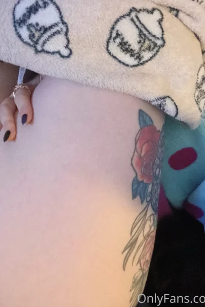 BABE Marina Mui Erome Real