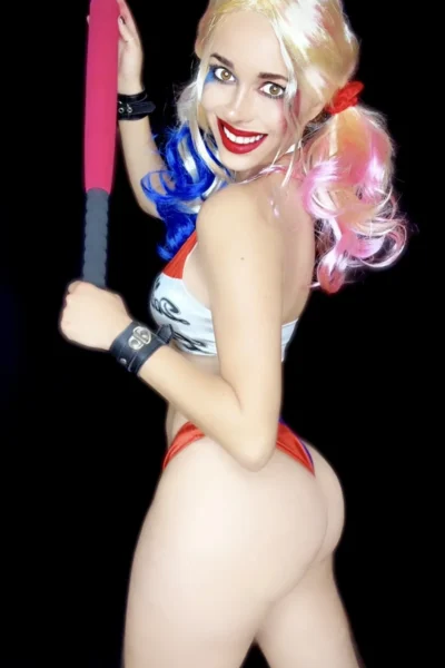 Latina Confident  Nicole Block Leak