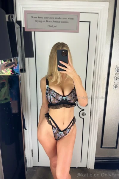 MILF Self Assured Katiegcups Nude Pic Exclusive