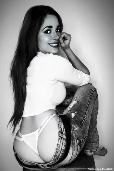 Magnetic  Big Ass Nicole Block Sex