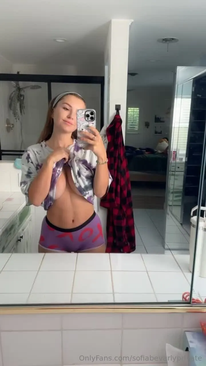 Egirl Florida Woman Sofia Bevarly Sextape 1 egirl Florida woman Sofia Bevarly sextape