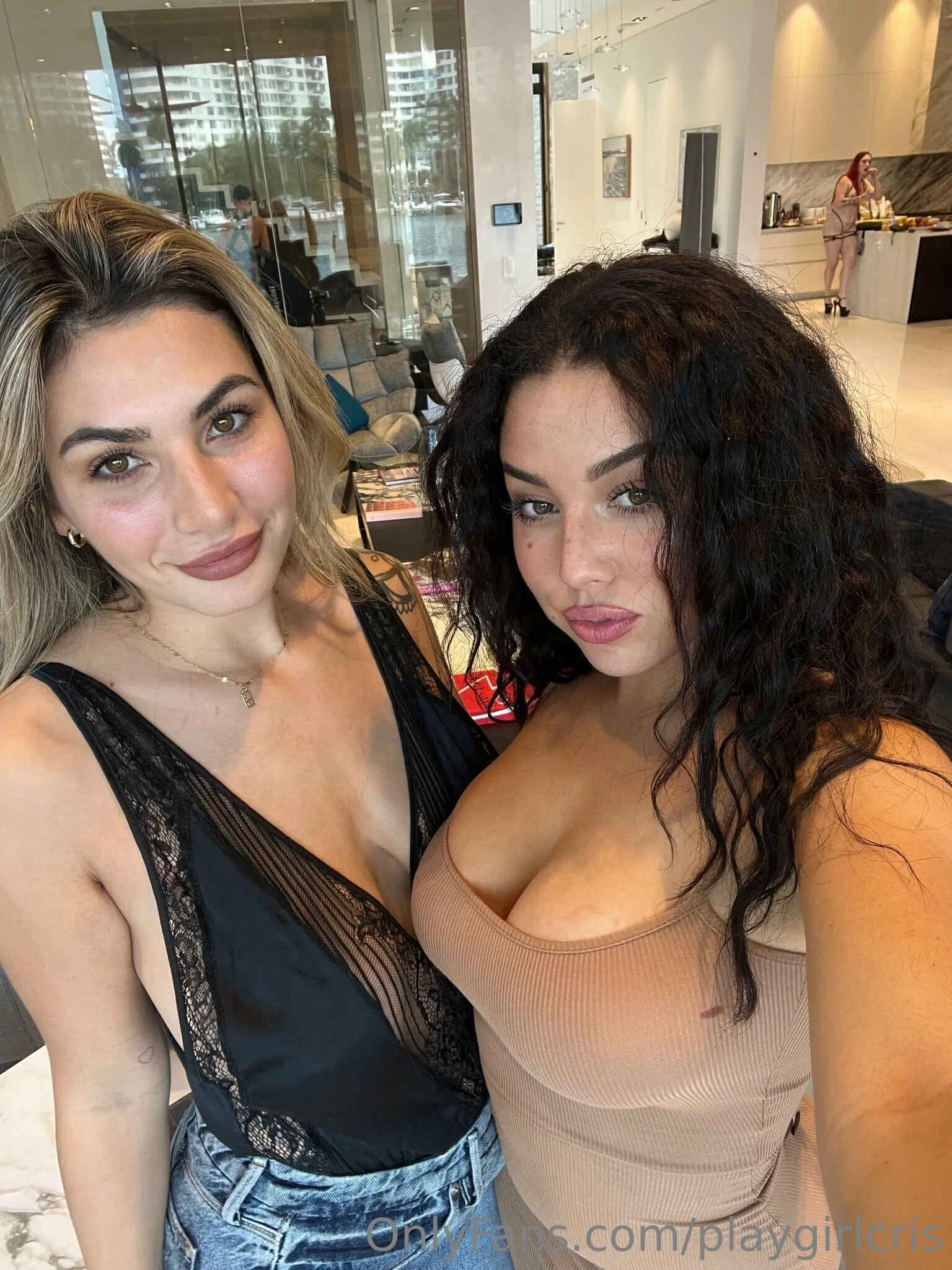 pornstar big tits Playgirlcris leaked pic