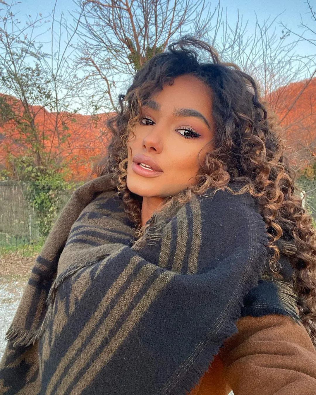 Adventurous Fake Tits Samira Lui Leaked New 1 Adventurous Fake Tits Samira Lui leaked new