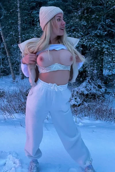 Devoted Slim Angie Lynx Leaks Pic