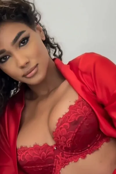 Disciplined Babe Samira Lui Onlyfans Leaks Pic