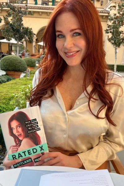 Effervescent  Maitland Ward Onlyfans Pics