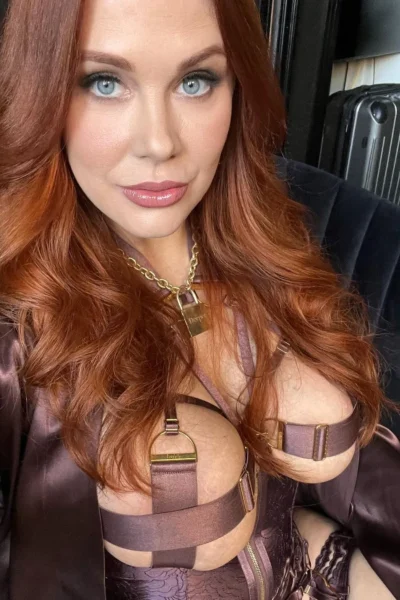 Empowered MILF Maitland Ward Onlyfans Leaks Pic Release