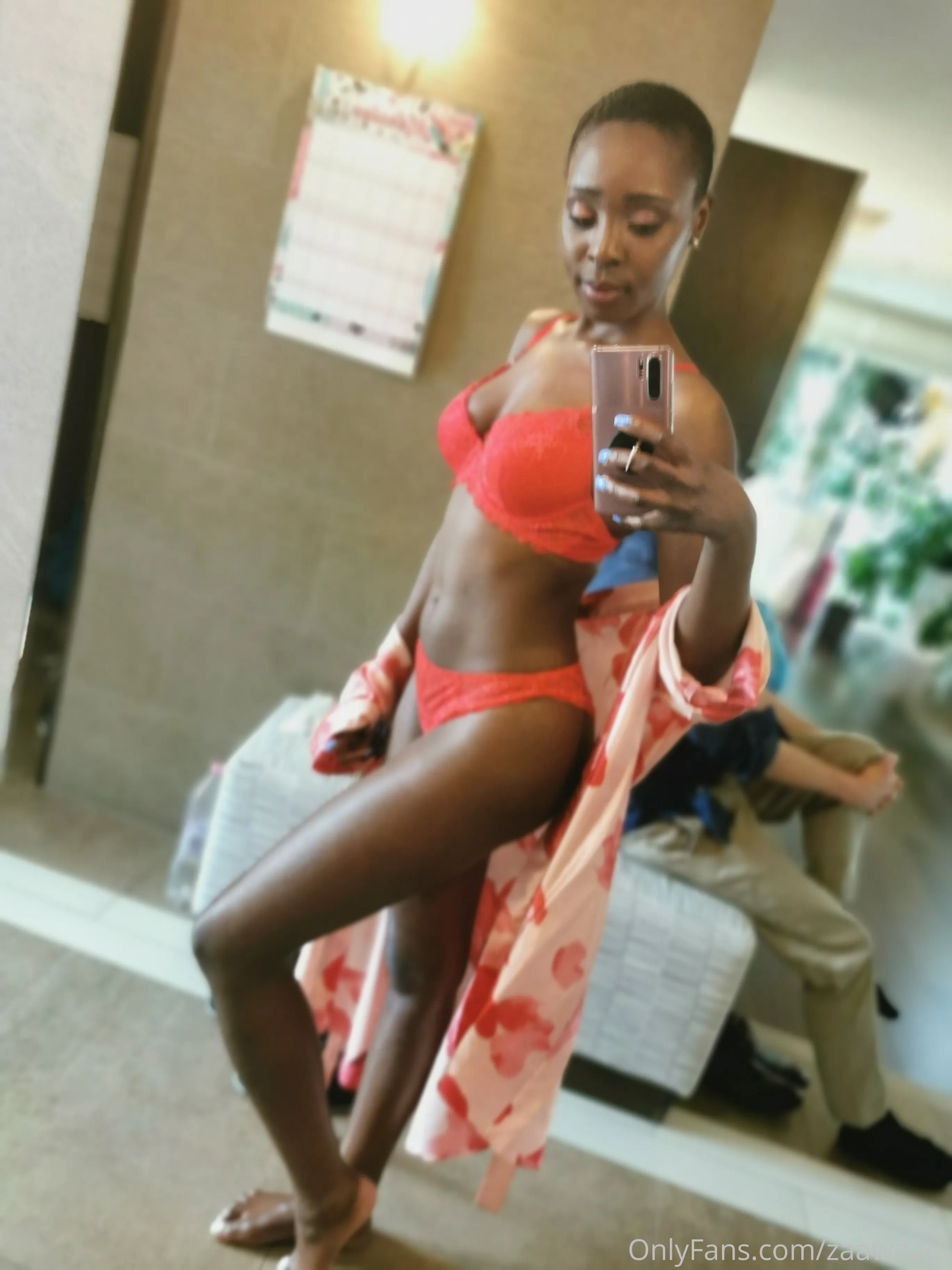 Kenyan egirl Zaawaadi fapello