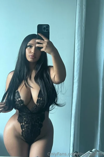 Resolute Thumbalina Nude Pics