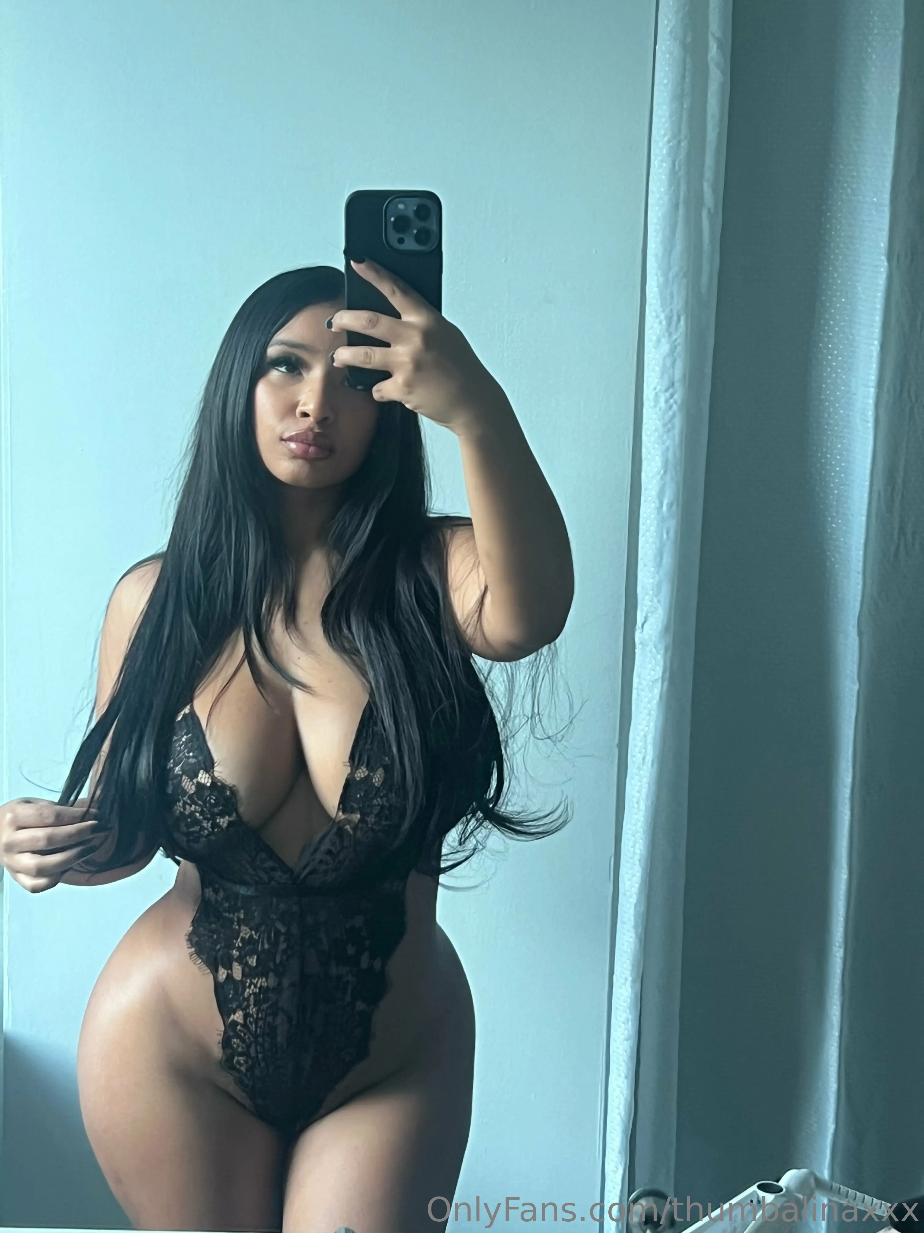 Resolute Thumbalina nude pics