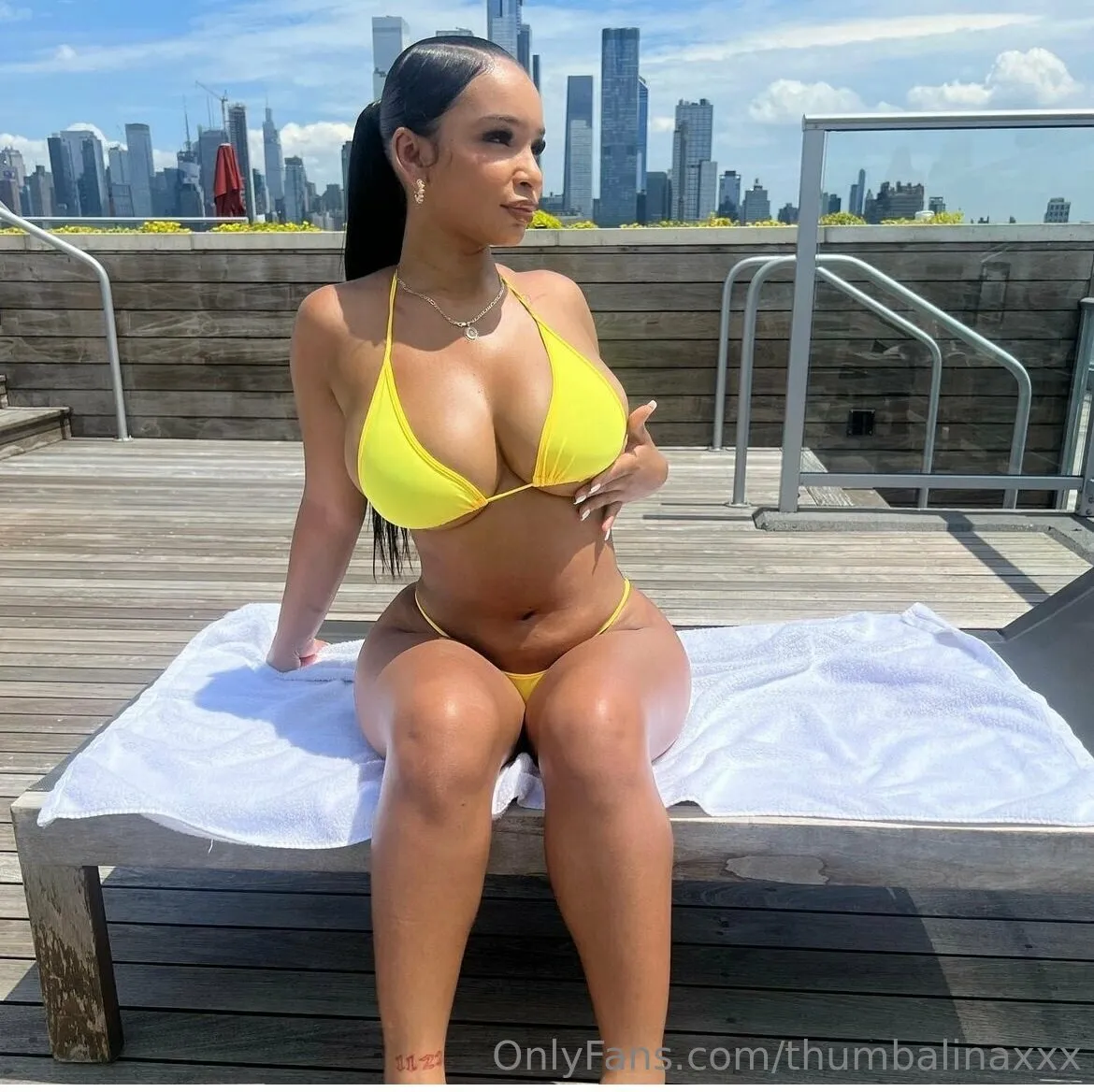 artistic Thumbalina onlyfans nude EPIC