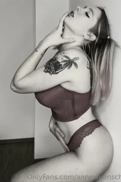 Big Tits German Empowered Anne Wünsche Sexy Onlyfans Leak WOW