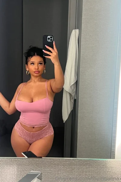 Hottie Thumbalina Nude