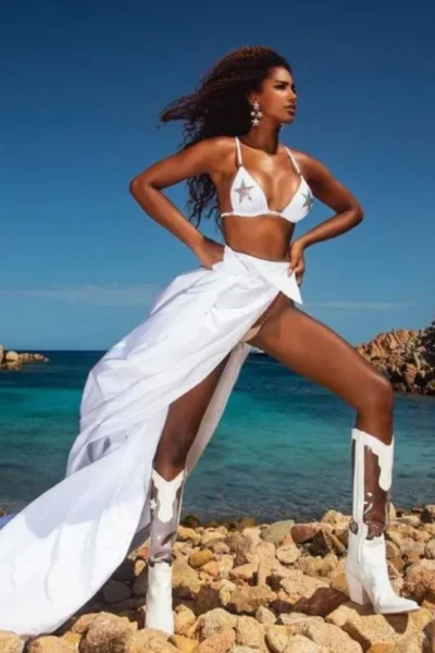 Showgirl Sincere Samira Lui Porn Pic Release