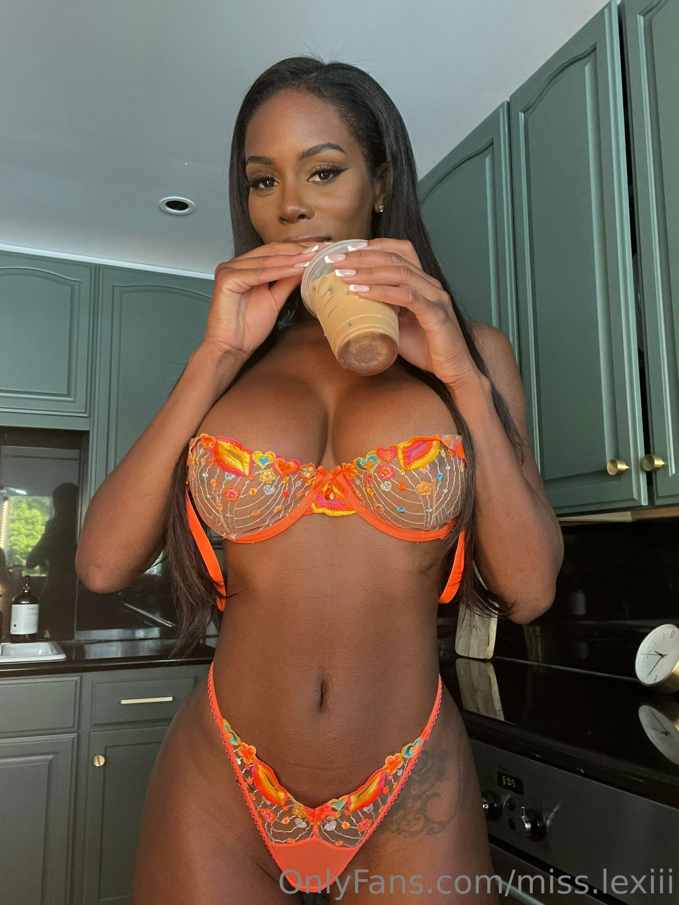 Motivated Lexi Hart Tits Pic SEXY PIC 1 Motivated Lexi Hart tits pic SEXY PIC