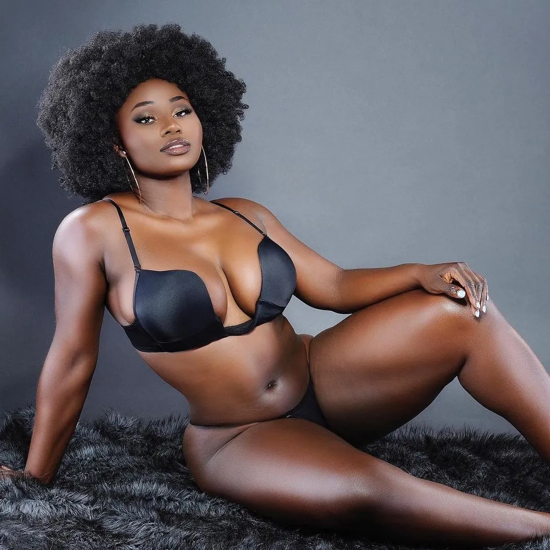 bitch Ellie The Empress pic leaks