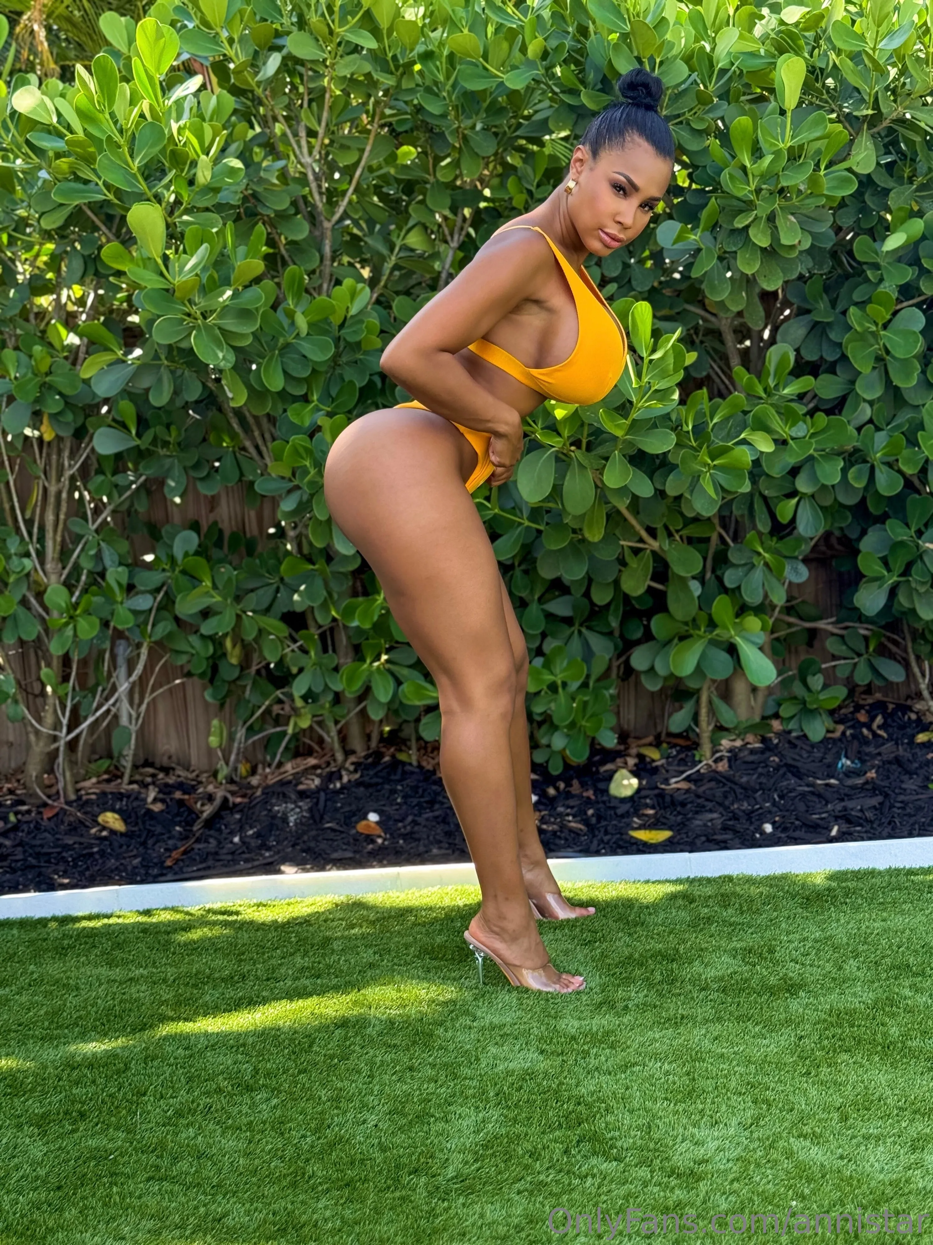 brave Annistar naked