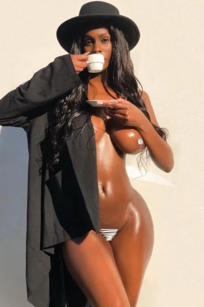 Dark Chocolate OF GIRL Lexi Hart Pics Porn