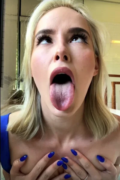 Slim Pornstar Elena Kamperi Leaked