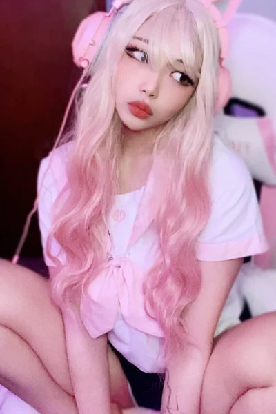 Slutty Babe Meikoui Nudes Release