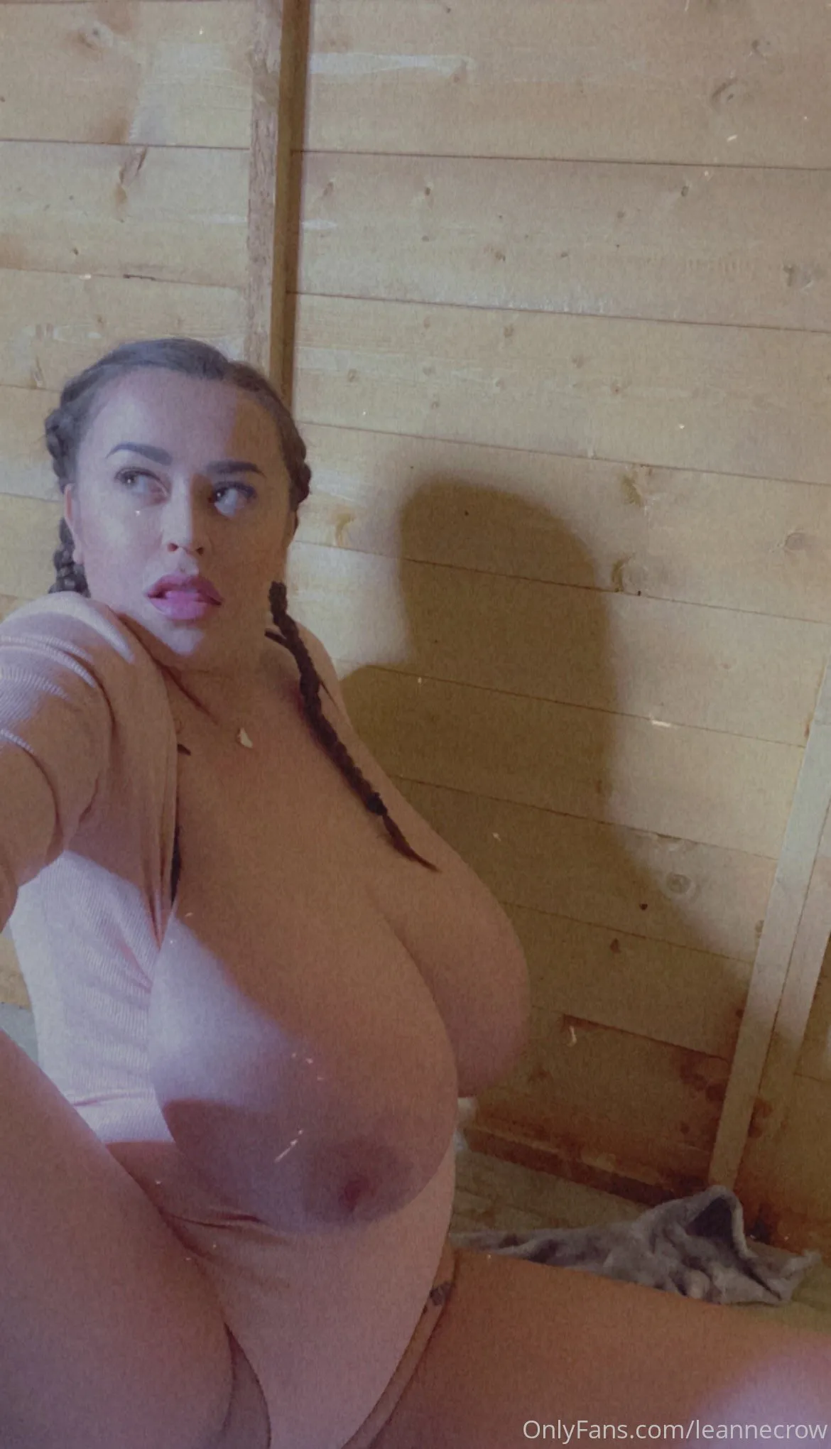 slutty hoe glamour model Leanne Crow of leak