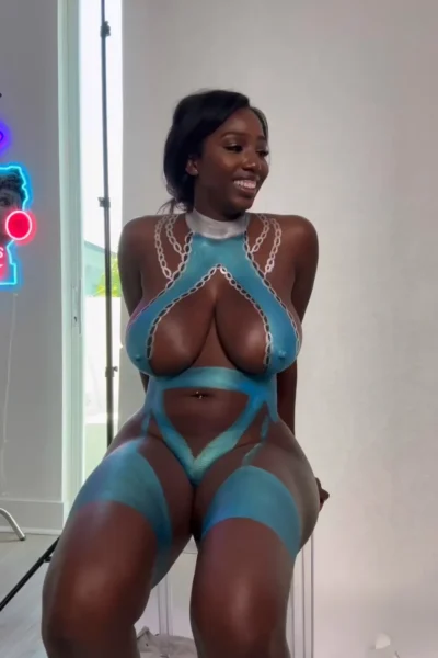 Teen Big Boobs Ellie The Empress Leaks