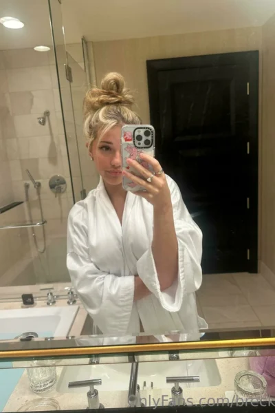 Enigmatic  Breckie Hill Onlyfans Nude Slut