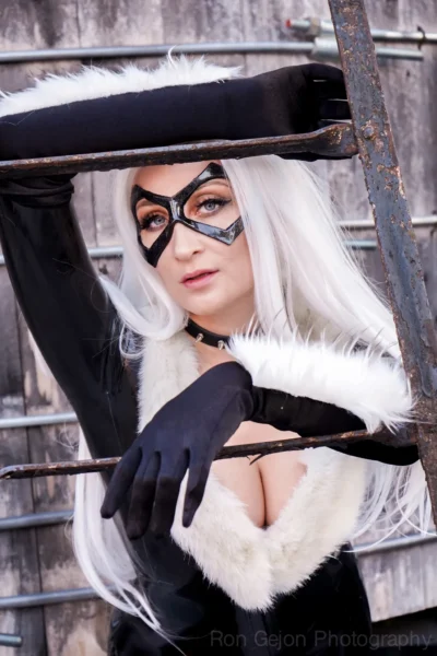 Persistent NON REAL Tits Holly Wolf Nudes Leaked Insane